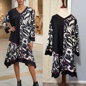 Lagenlook Tunic Dress 3XL Black White Floral Abstract Red Stitching Whimsical